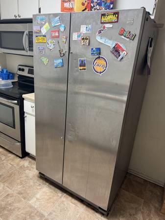 Free working silver Kenmore side-by-side refrigerator (Van Nuys) 1