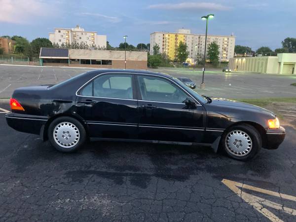1997 Acura RL 3.5RL SEDAN 4-DR 3.5L V6 - $3,095 (Saint Louis)63621402616577124