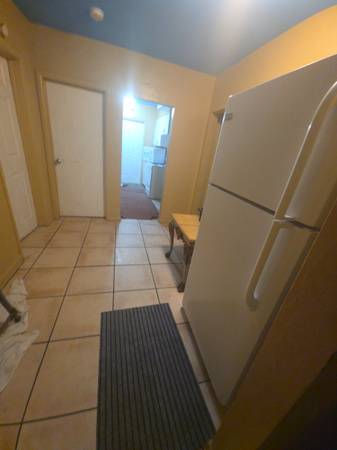 $750 / 3br - Room for rent furnished or not (210 s c street)64051007596545124