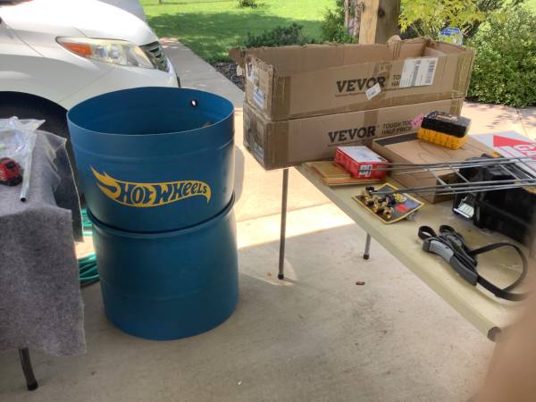 Yard sale photo