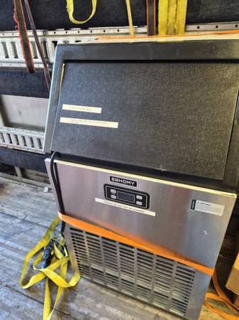 Ice maker 1
