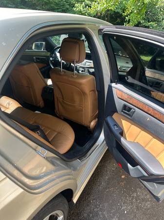 2010 Mercedes e350 4Matic - $5,900 (Louisville)63621789126531123