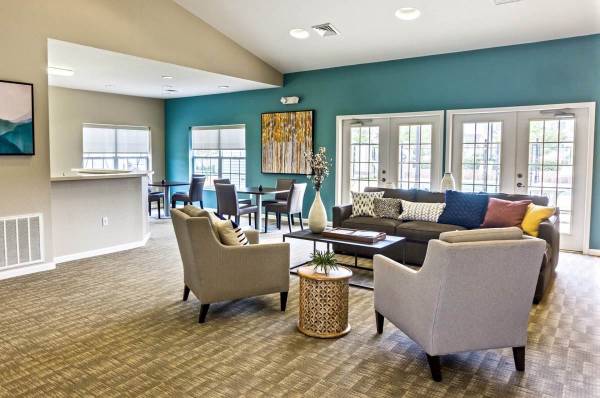 $1,491 / 3br - 1121ft2 - Enjoy a 3 BR / 2 BA surrounded by a tranquil natural setting (Cortland)63981968496514123