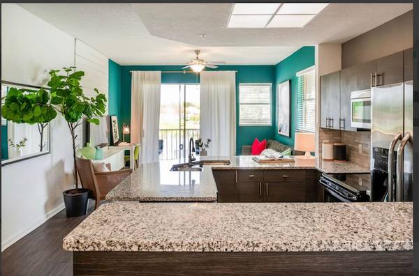 $2,800 / 2br - 2/2 TOWNHOUSE- SPECIAL- GARAGE- REMODELED- GATED- WASHER/DRYER (BOCA RATON)64049277120769123
