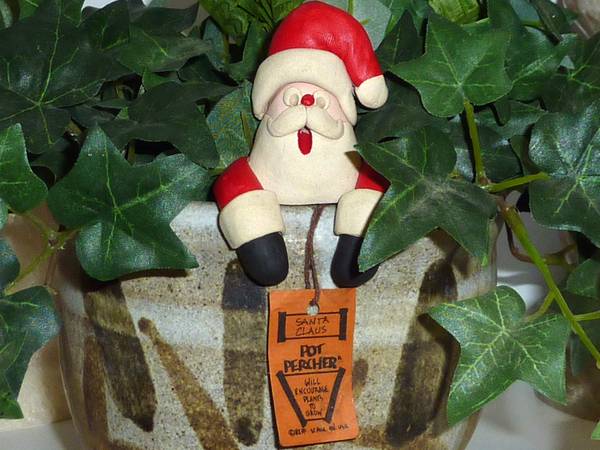 Vintage Ceramic Christmas Pot Perchers 1