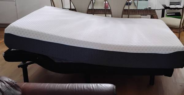 Adjustable Bed M9X732 1