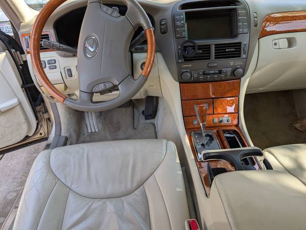 2004 Lexus LS 430 88k millas - $14,000 (folsom)636193824968971226