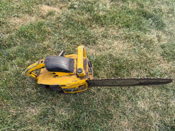 Old chainsaw 1