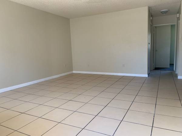 $2,450 / 2br - 875ft2 - Move In Special!! 2BD/1BA (Spring Valley)63663785796865121