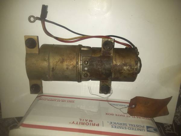 1965 Chrysler Mopar Power Top Motor Pump Oem 1