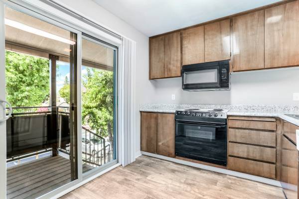 Spacious 2 bed 2 Bath immediate move in! 1