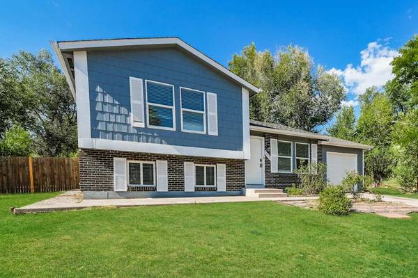 $1,559 / 3br - 1603ft2 - Pet Friendly 4BD Single Family Residence Move in Ready (Colorado Springs)63658264360067121