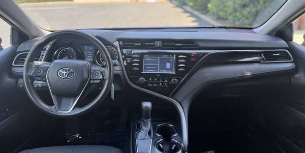 2020 TOYOTA CAMRY HUBRID - $17,500 (hayward / castro valley)63654702437123124