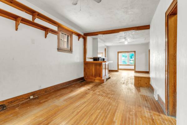 $62,500 / 4br - 4 Bedroom House for Sale in McKees Rocks- Broadway64013371679875121