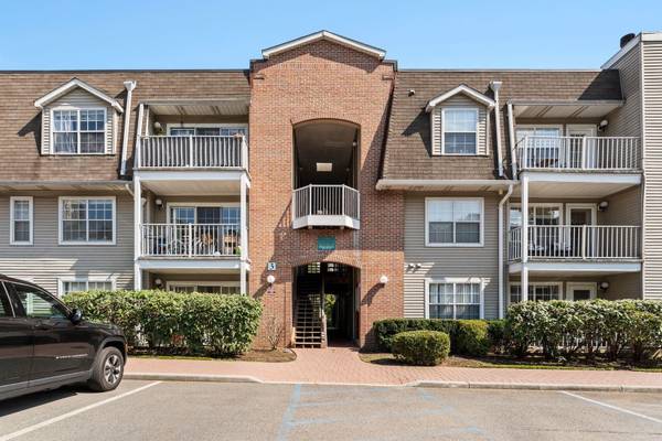 Miraculously Beautiful Rentals in Edgewater. 2 Beds, 2 Baths 1