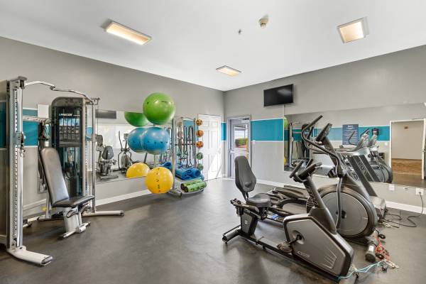 🚀 Lease at Lightning Speed — Camelot 1-Bedroom ⚡ 1