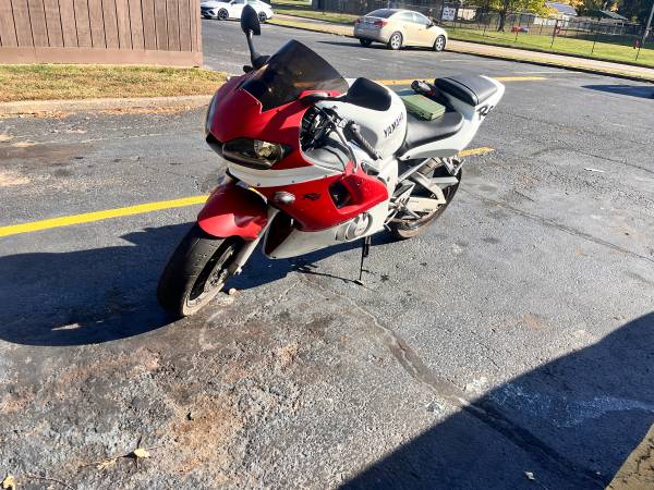 Yamaha r6 1