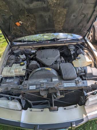1996 Buick Roadmaster wagon - $2.75063481492829697123
