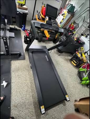 Treadmill 1