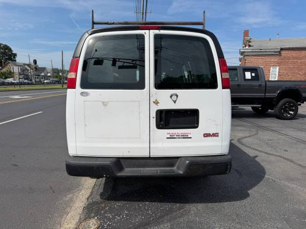 2006 GMC Savana 2500 - Photo 5