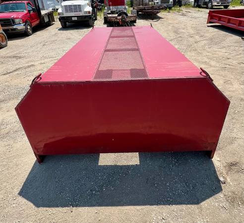 12' REMOVABLE CHIPPER TRUCK TOP TAKE OFF - $1,500 (LAKE BLUFF)63618847279363120