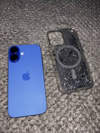 iPhone 16 (blue) 1