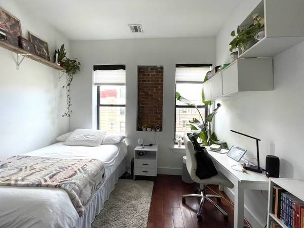 $1,375 / 3br - Furnished Room in 3BR/2BA (Bushwick)64033456166147120