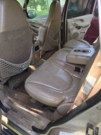 98 ford expedition - $2,100 (Buchanan)63620134264451123