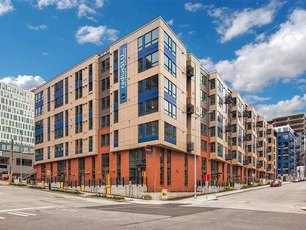 $3,688 / 2br - 1114ft2 - Walking distance to retail, restaurants and Lake Union (South Lake Union)63885125730947124