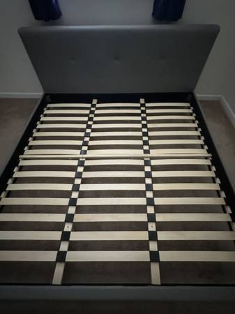 King Size Platform Bed (Gray) 1