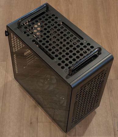 Coolermaster qube 540 PC case 1