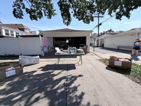 Venta de garaje en Elmwood Park! (Elmwood Park)