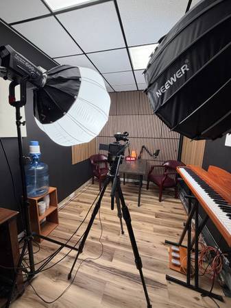 Video & Podcast Studio Rental – Camera, Lights & Mics – $100/hr 1