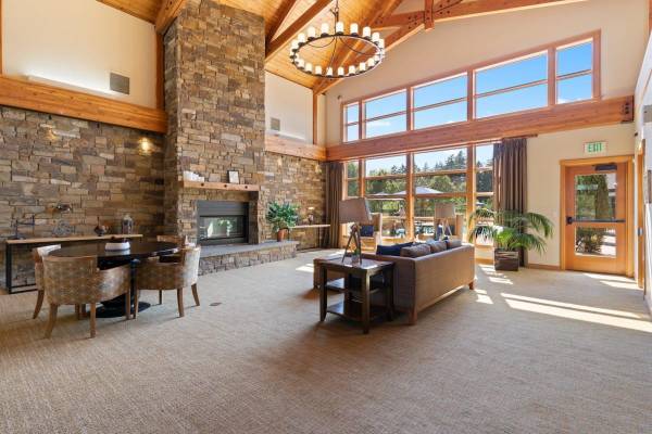 $2,554 / 3br - 1139ft2 - Parcel Pending Package Handling, Outdoor Fireplace with BBQ (Lakeland Hills)63934420216195123