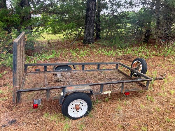 4ft bye 8 ft utility trailer 1