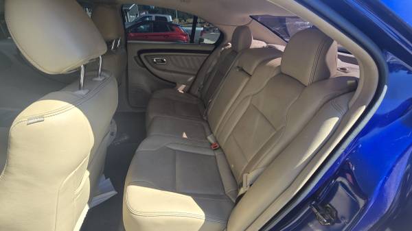 Ford taurus - $5,000 (Winlock)63617215626241124