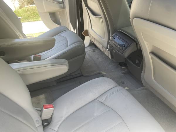 2011 Buick Enclave CLX - $6,000 (Granada Hills)63623854601347124