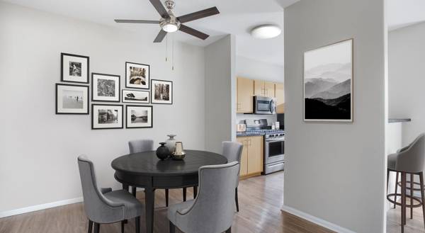 $1,739 / 1br - 786ft2 - Carport Parking Available, Energy-Efficient Heating, 1 bedroom (3055 Floyd Ave, Modesto, CA)63970307366146121