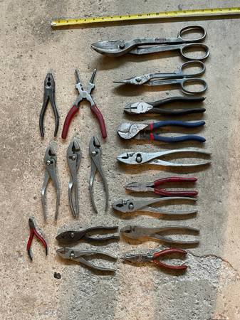 lot of 17 different kind, size of plier pliers 1