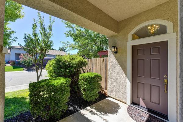 $3,200 / 3br - 1434ft2 - Spacious Single-Story Home 3BR/2BTH (Folsom)63900441040514121