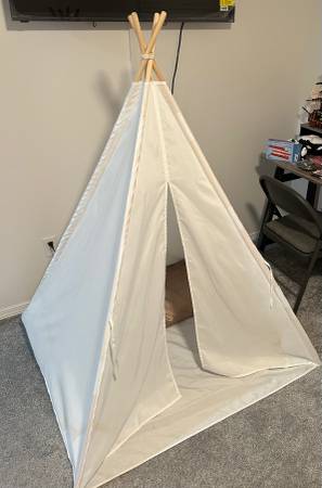 Children’s Play Tent 1