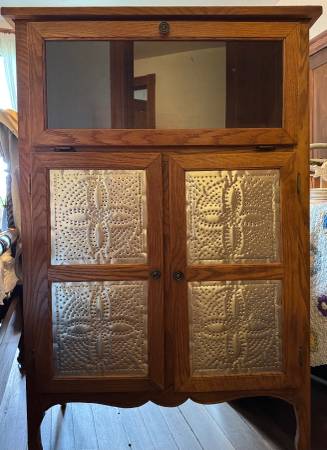 Pie safe - Cabinet 1