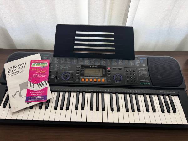 Like new Casio CTK-611 Keyboard 1