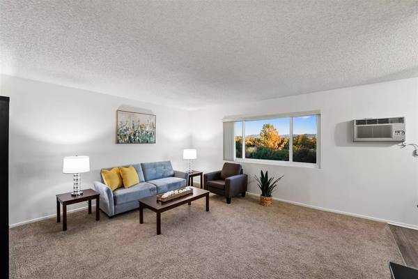 $1,784 / 1br - 540ft2 - Just what you wanted! A great 1 bed, 1 bath in Lake Balboa (Lake Balboa - Van Nuys)63863894914435124