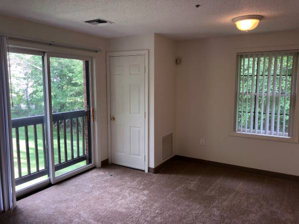 $2,300 / 1br - 900ft2 - Policy Brook Estates: One Bedroom Available in September (Salem)63656262344835123