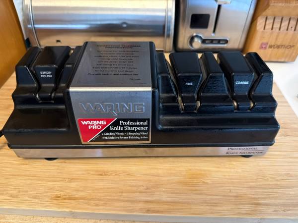Waring Pro Electric Knife Shatpener 1