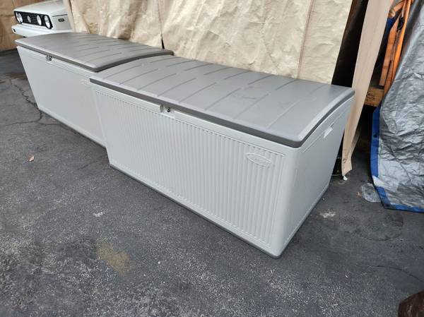 SUNCAST 160 GALLON DECK BOX NEW IN BOX 1