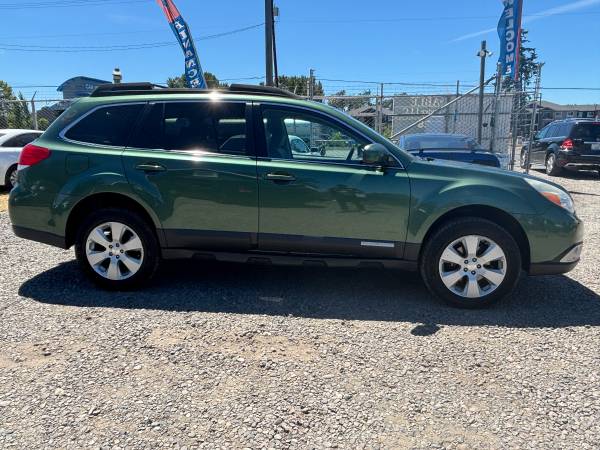 2012 *Subaru Outback* 2.5i Premium Wagon with 4 Doors and back hatch!! - $6,999 (SPANAWAY)63469749963523123