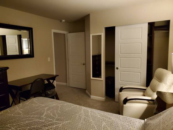 $900 / 1br - 160ft2 - Private Furnished Bedroom includes Utilities (Kent/Covington)63838111977731122