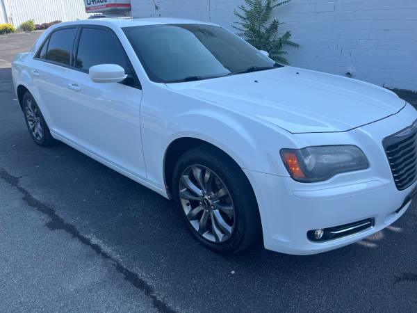 2015 Chrysler 300 S AWD - $6,500 (Syracuse)63442723328001122